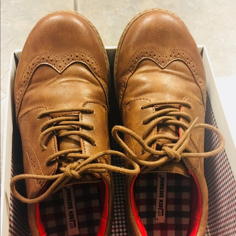 Boys shoes